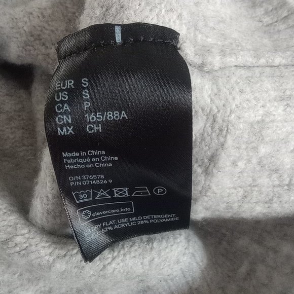 Forever 21 Small Fuzzy Off the Shoulder Sweater Grey Pullover - Picture 4 of 8